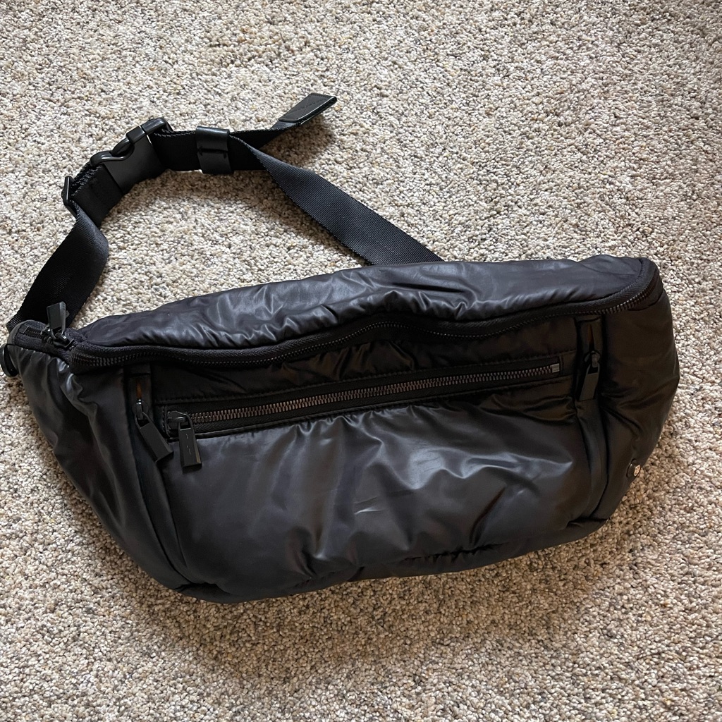 Caraa Studio Sling Black Puffer Nylon Crossbody / Belt Bag